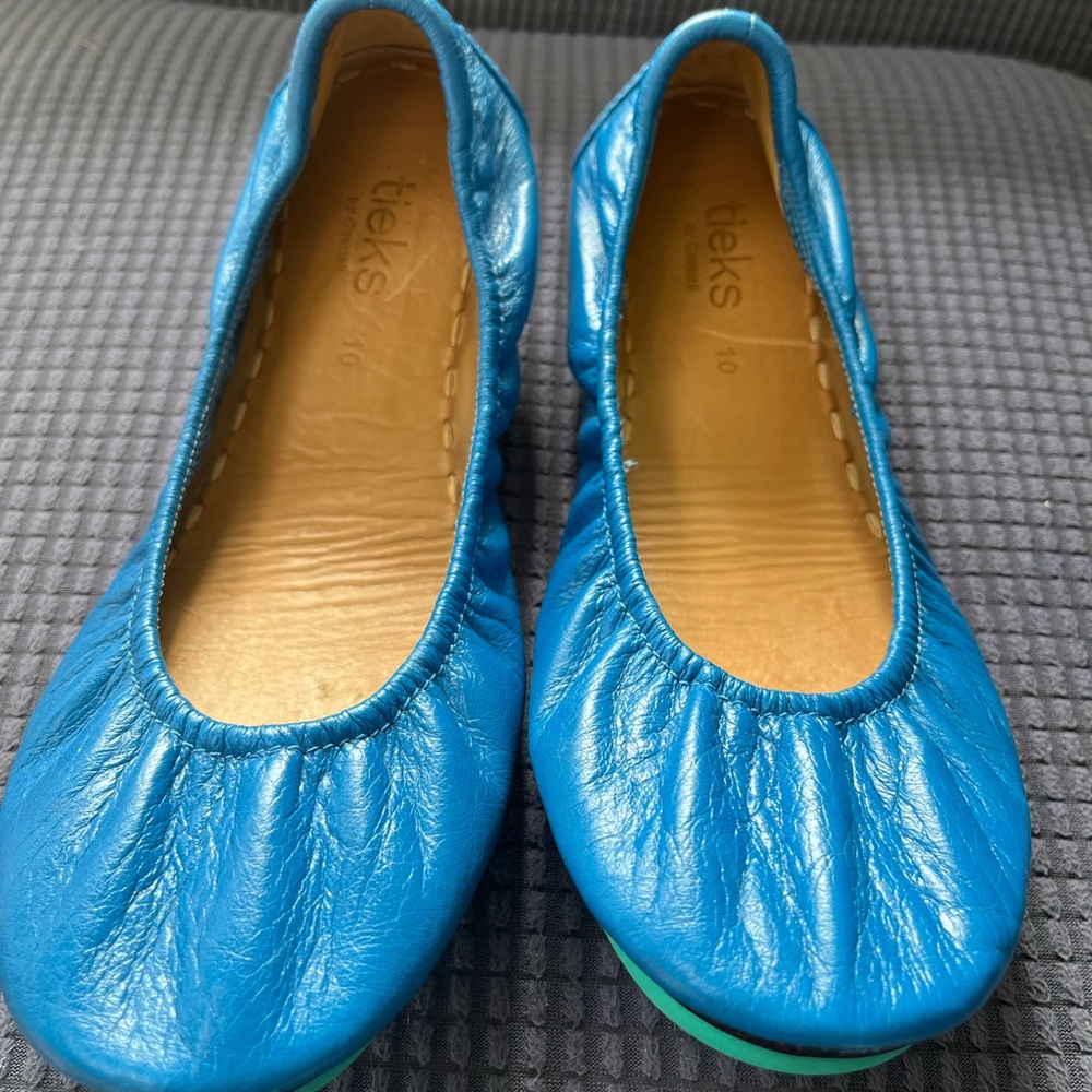 Cobalt blue size 10 Tieks